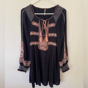 Free People embroidered long shirt/dress size L
